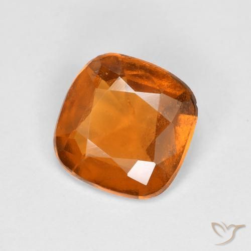 granate hessonita Naranja oscuro natural de 1.31 ct, Forma Cojín, VS