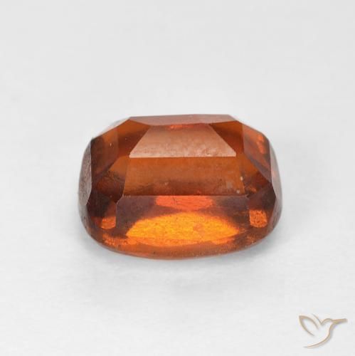 granate hessonita Naranja oscuro natural de 2.69 ct, Forma Cojín, VVS-VS