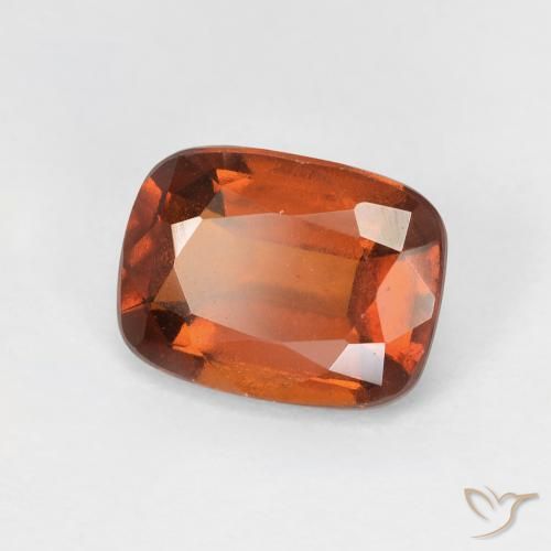 granate hessonita Naranja oscuro natural de 2.46 ct, Forma Cojín, VS