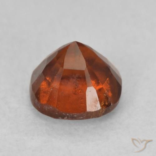 granate hessonita Naranja rojizo natural de 0.87 ct, Forma Cojín, VS