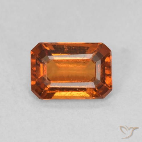 0.82ct Natural Naranja medio granate hessonita, corte esmeralda, VS