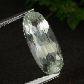 Hiddenite Verde claro natural de 3.46 ct, Corte Óvalo, VS