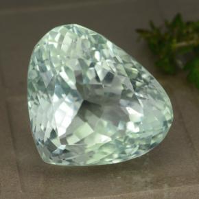 Hiddenite Verde claro natural de 53.16 ct, En forma de pera, VS
