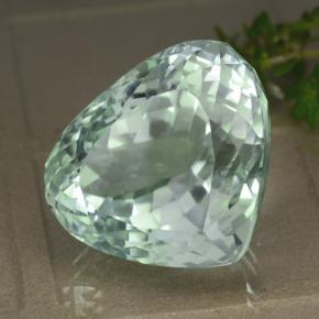 Hiddenite Verde claro natural de 53.16 ct, En forma de pera, VS