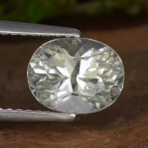 Hiddenite Verde claro natural de 2.60 ct, Corte Óvalo, VVS-VS