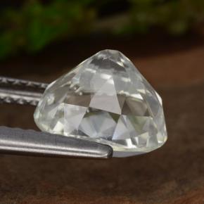 Hiddenite Verde claro natural de 2.60 ct, Corte Óvalo, VVS-VS