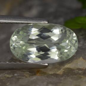 Hiddenite Verde claro natural de 3.32 ct, Corte Óvalo, VVS-VS