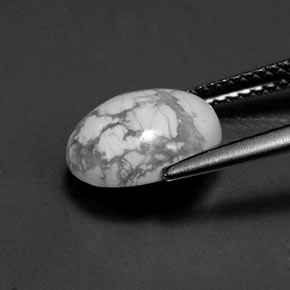 Howlita blanco natural de 2,69 ct, corte óvalo, opaco
