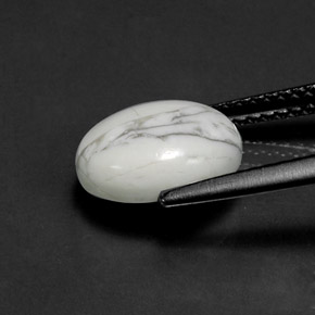 Howlita blanco natural de 2,69 ct, corte óvalo, opaco