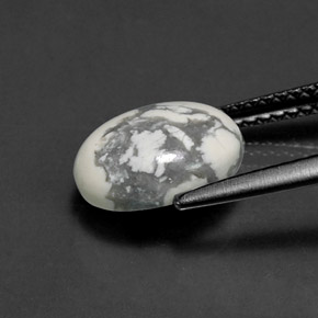 Howlita blanco verdoso natural de 2,66 ct, corte óvalo, opaco