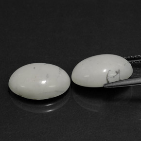 Gemas de howlita blanco natural de  ct, corte óvalo, opaco