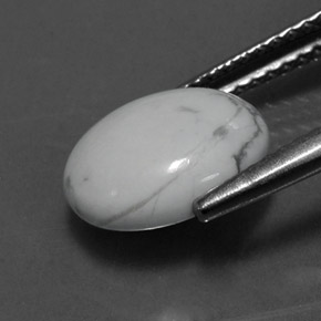 Howlita blanco natural de 2,55 ct, corte óvalo, opaco