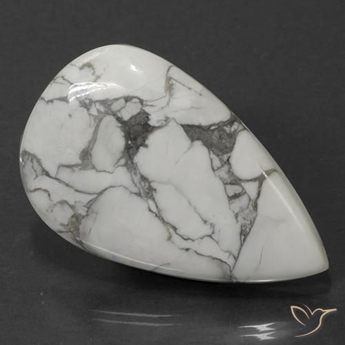 Howlita Blanco verdoso natural de 67.87 ct, En forma de pera, Opaco