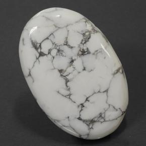 Howlita blanco natural de 138,01 ct, corte óvalo, opaco