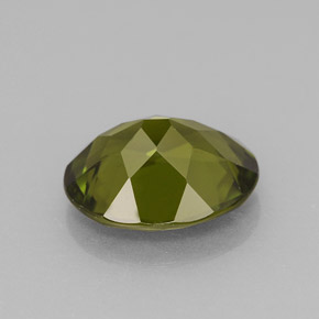 idocrasa Verde Oliva natural de 2.72 ct, Corte Óvalo, VVS-VS