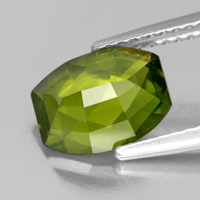 idocrasa Verde Oliva natural de 1.96 ct, Corte Cojín, VS
