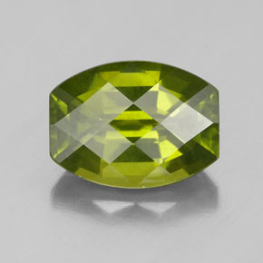 Idocrasa verde natural de 2,73 ct, forma elegante, VS