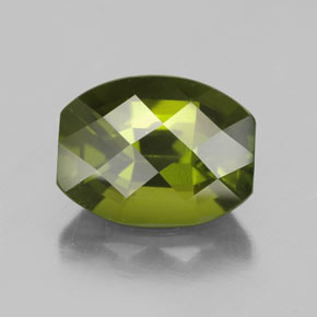 Idocrasa verde natural de 2,33 ct, forma elegante, VS