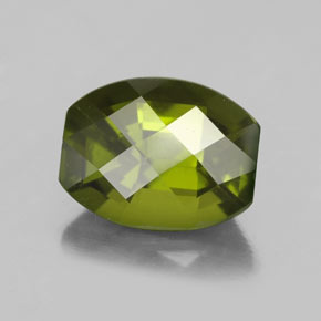Idocrasa verde natural de 2,33 ct, forma elegante, VS