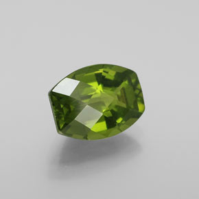 idocrasa Verde Oliva natural de 2.27 ct, Forma elegante, VVS-VS