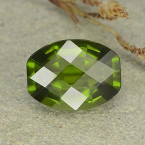 idocrasa Verde Oliva natural de 2.57 ct, Forma elegante, VVS-VS