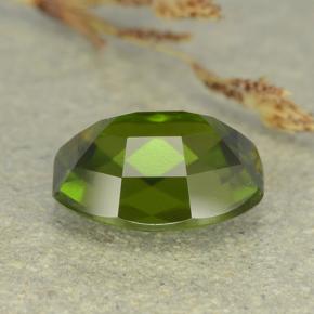 idocrasa Verde Oliva natural de 2.57 ct, Forma elegante, VVS-VS