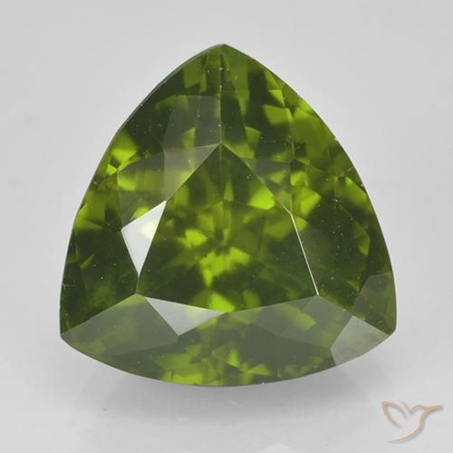 4.47ct Natural Medium Dark-Green idocrasa, Trillón, VS