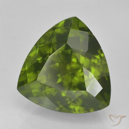 idocrasa Medium Dark-Green natural de 4.47 ct, Trillón, VS