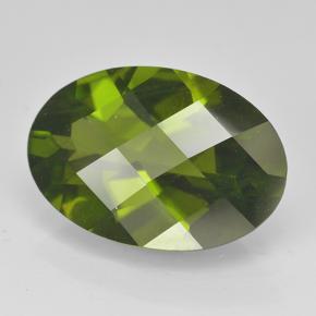 idocrasa Verde oscuro medio natural de 3.90 ct, Corte Óvalo, VVS-VS