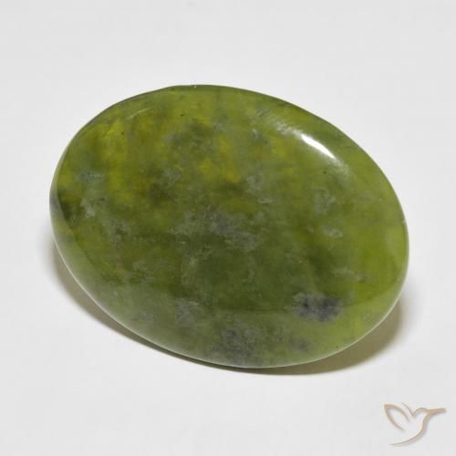 idocrasa Verde cálido natural de 39.43 ct, Ovalada, Opaco