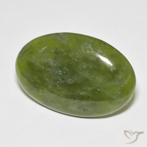 idocrasa Verde medio natural de 33.30 ct, Ovalada, Opaco