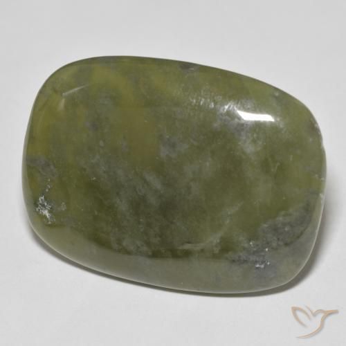 idocrasa Verde cálido natural de 41.69 ct, Forma Cojín, Opaco