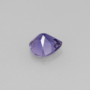 Iolita violeta natural de 0,58 ct, forma de corazón, VS