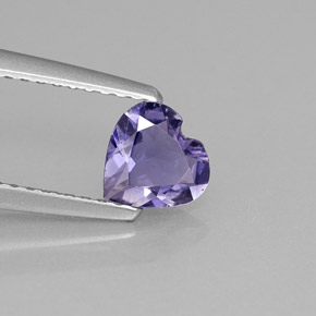 Iolita azul natural de 0,48 ct, forma de corazón, VS
