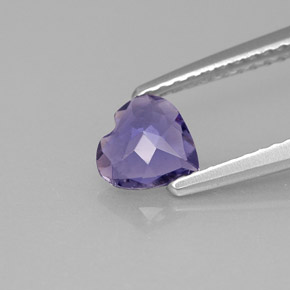 Iolita azul natural de 0,48 ct, forma de corazón, VS