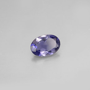 iolita Violeta natural de 0.56 ct, Corte Óvalo, VS