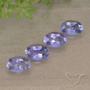 Gemas de iolita Violeta claro medio natural de 1.56 ct, Corte Óvalo, VVS-VS