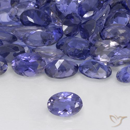 Iolita Azul plateado natural de 0.36 ct, Ovalada, VS