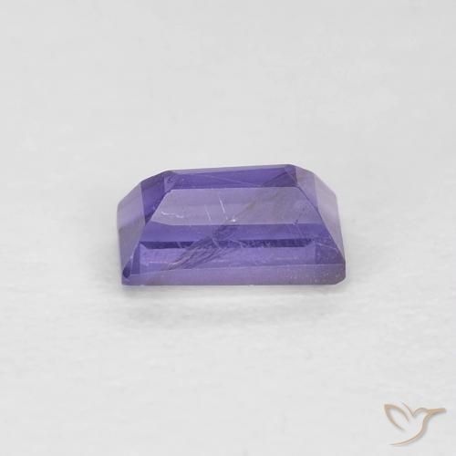 Iolita Violeta medio natural de 0.30 ct, Corte Baguette, VS
