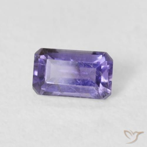 Iolita Violeta oscuro natural de 0.29 ct, Corte Octágono / Esmeralda, VS