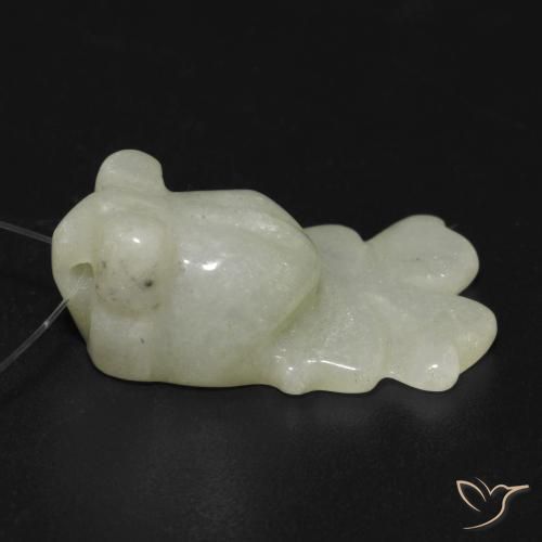Jade Verde cálido natural de 21.36 ct, Elegante, Translúcido