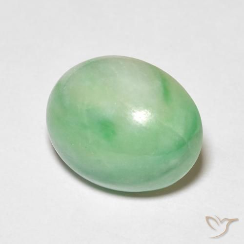 Jade Verde cálido natural de 5.09 ct, Ovalada, Opaco