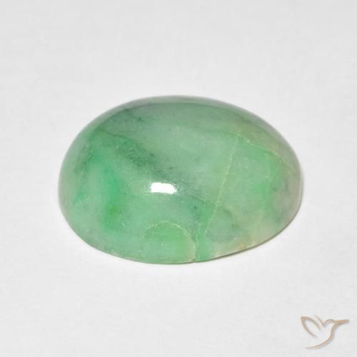Jade Verde medio natural de 4.88 ct, Ovalada, Opaco