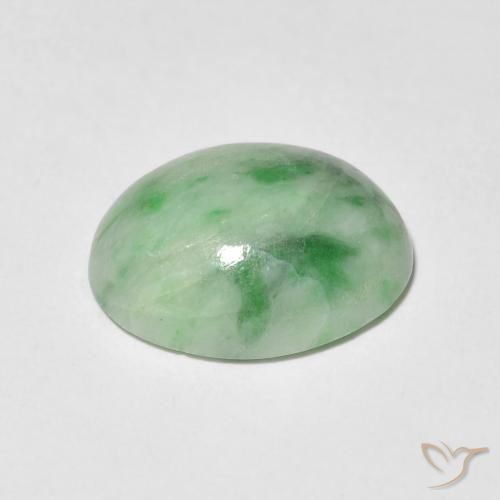 Jade Verde cálido natural de 4.38 ct, Ovalada, Opaco