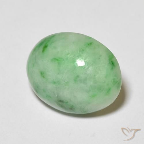 Jade Verde claro natural de 4.72 ct, Ovalada, Opaco