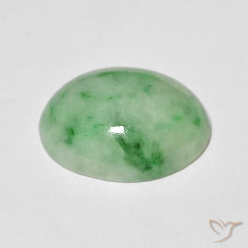 Jade Verde claro natural de 4.72 ct, Ovalada, Opaco