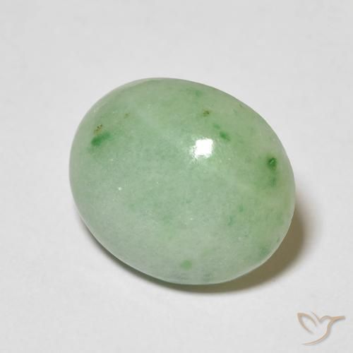 Jade Verde claro natural de 3.89 ct, Ovalada, Opaco