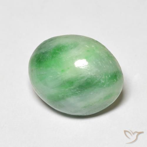 Jade Verde blanquecino natural de 4.26 ct, Corte Óvalo, Opaco