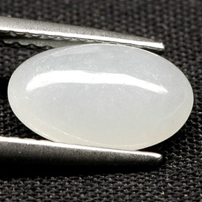Jadeíta blanco natural de 2,05 ct, corte óvalo, translúcido