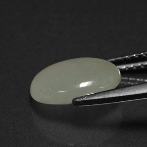 Jadeíta verde natural de 2,41 ct, corte óvalo, translúcido